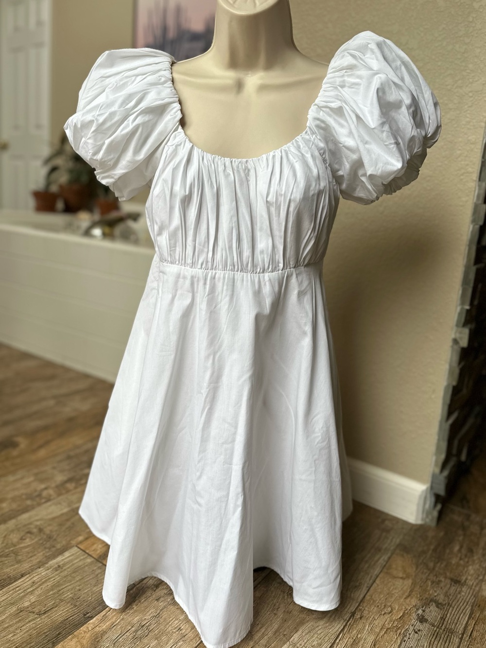 NWT - Abercrombie & Fitch White Emerson Mini Dress with pockets-Size Small